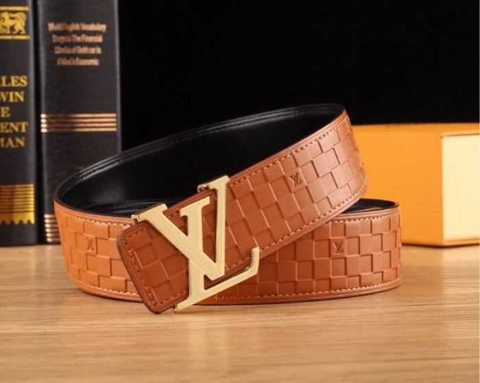 L*uis V*itton Belts Top Version