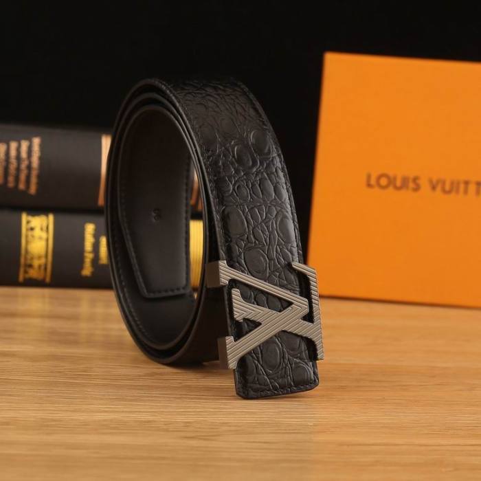 L*uis V*itton Belts Top Version