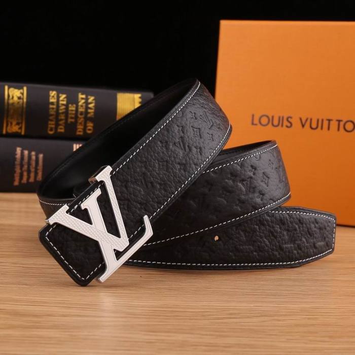 L*uis V*itton Belts Top Version
