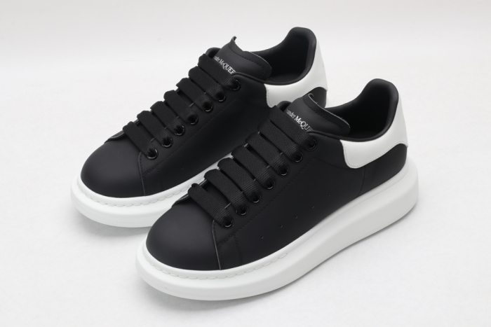 A*exander M*queen Sneaker