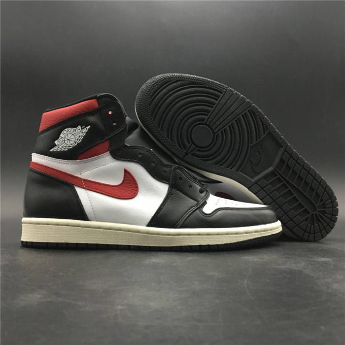 Air Jordan 1 Retro High Black Gym Red 555088-061