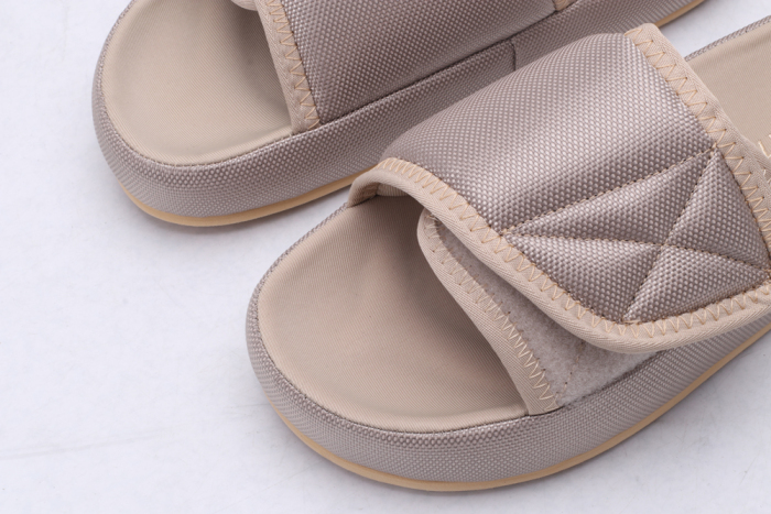 Yeezy Slide