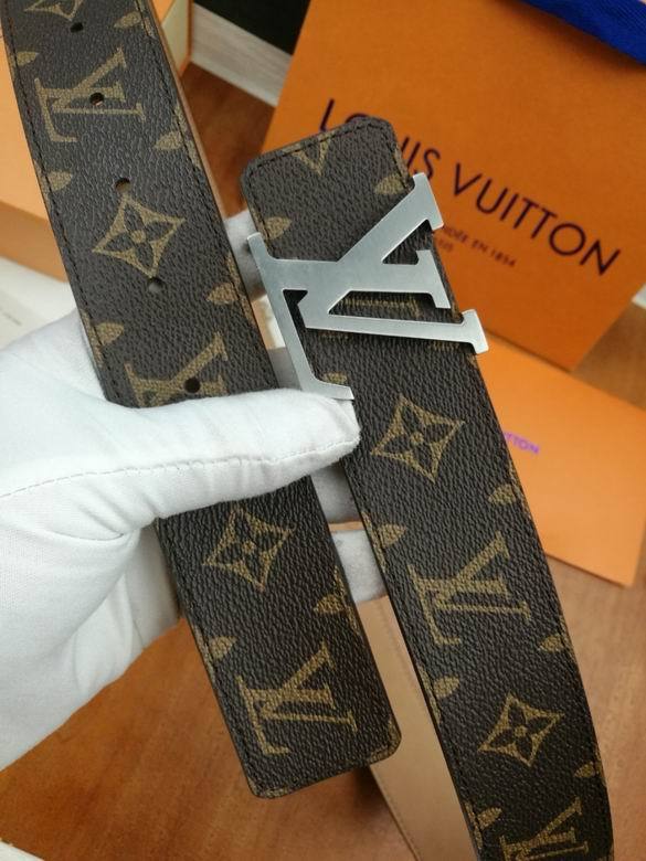 L*uis V*itton Belts Top Version