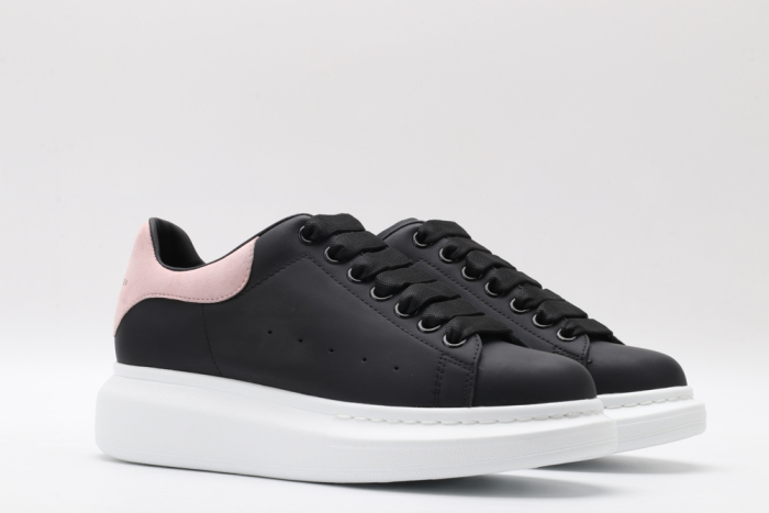 A*exander M*queen Sneaker