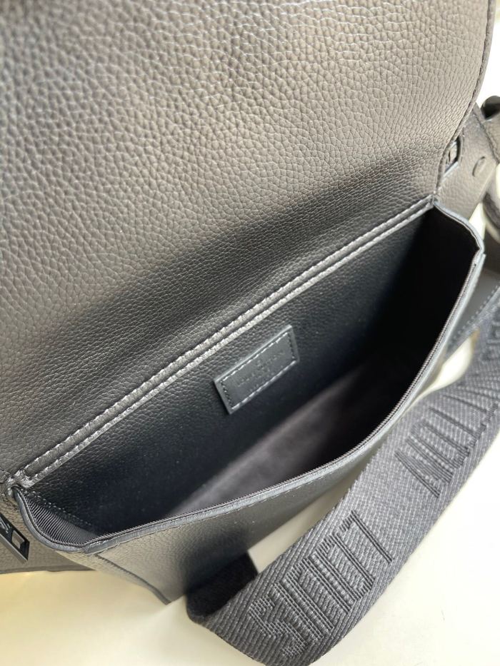 L*ouis V*uitton Top Bag 30 x 16 x 3 cm
