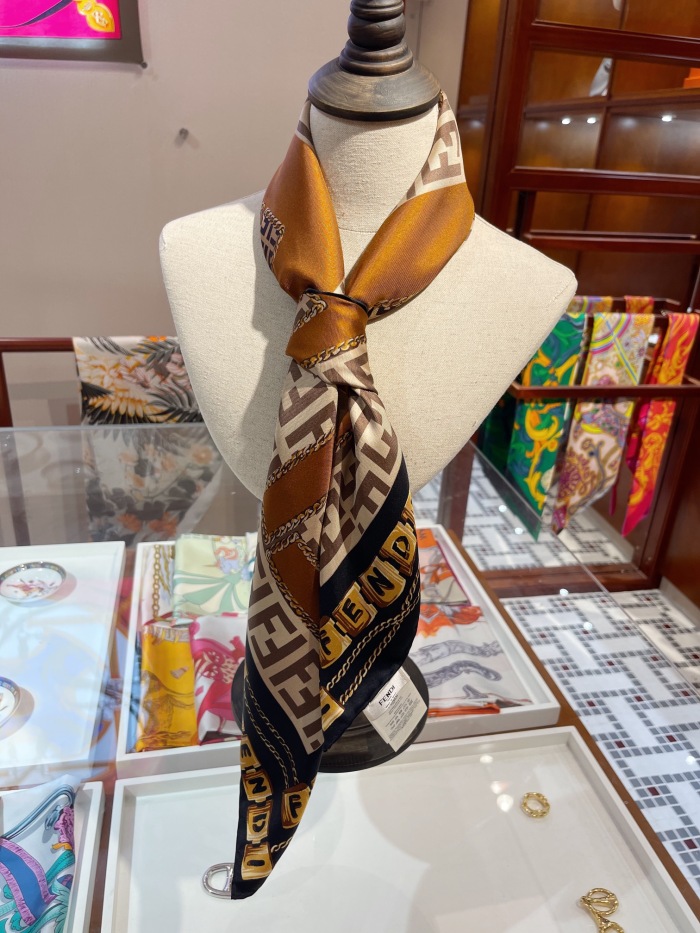 Scarf 90x90cm