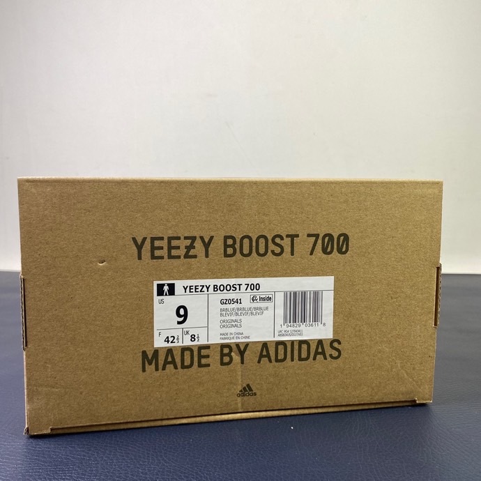 Yeezy Boost 700 GZ0541