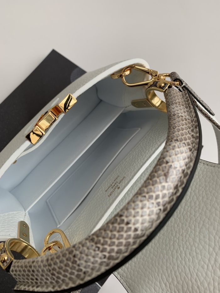 L*ouis V*uitton Top Bag 21x14x8cm