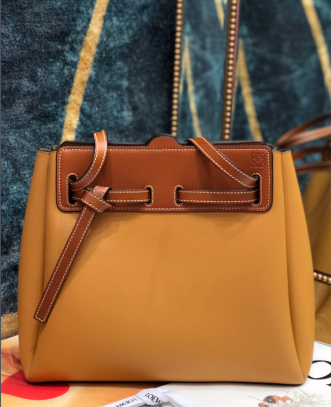 L*oewe Top Bag 24x17x6.5cm