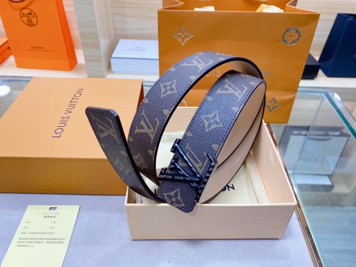 L*ouis V*uitton Belts Top Version