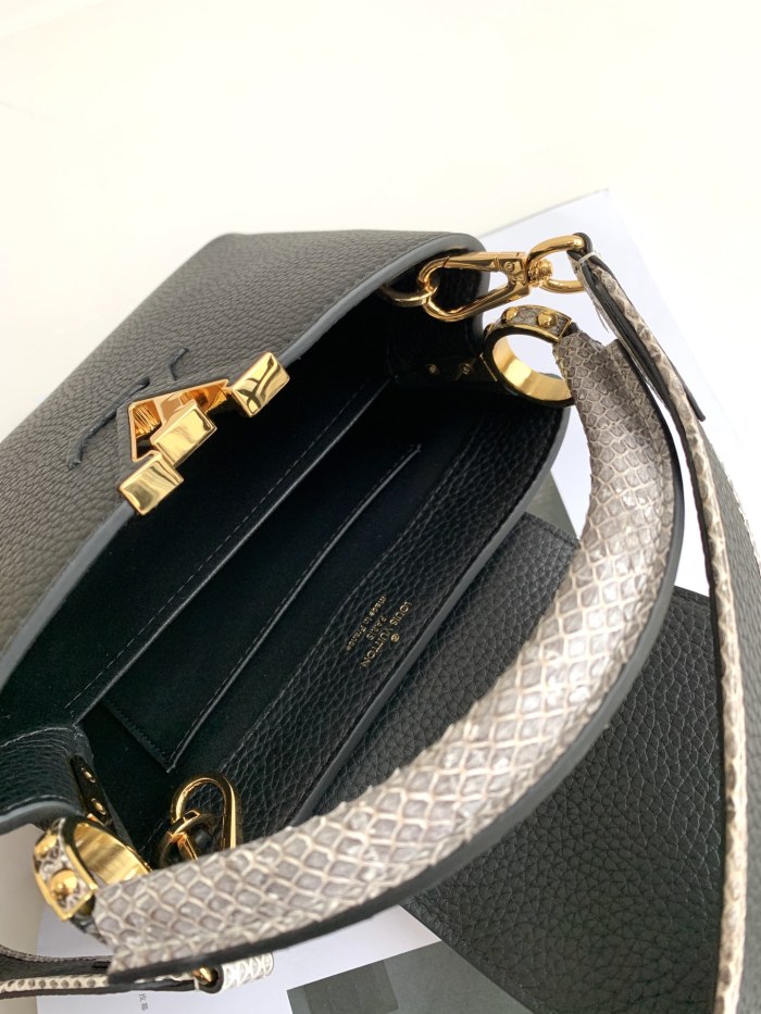 L*ouis V*uitton Top Bag 21x14x8cm