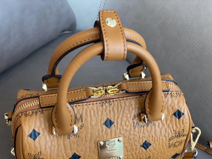 M*CM Bag Top Quality 18.5*10*8cm