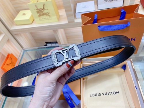 L*ouis V*uitton Belts Top Version