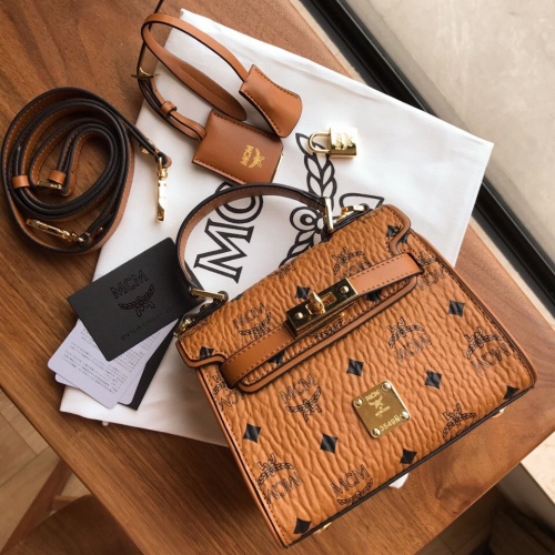 M*CM Top Bag 18.5×9.5×14.5cm