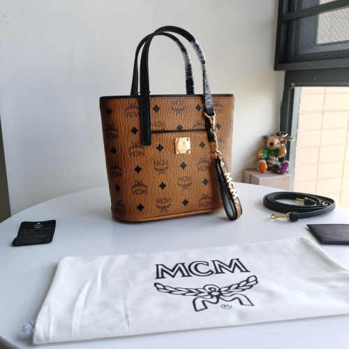 M*CM Top Bag 17*23*8cm