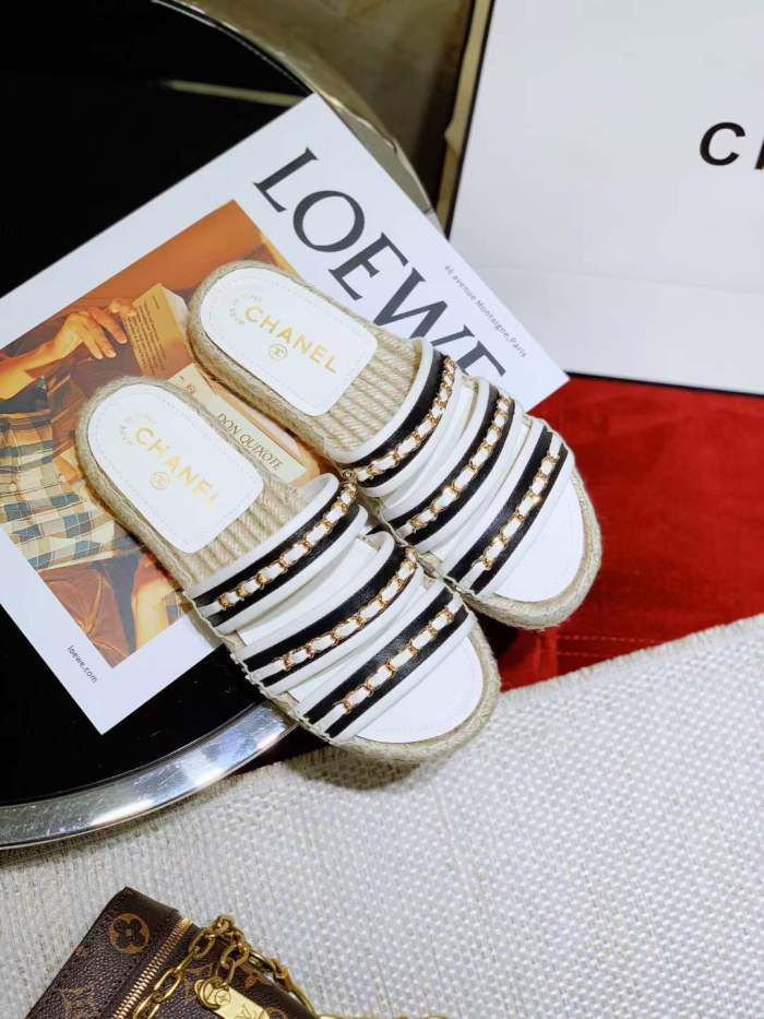 Women C*hanel Top Slippers