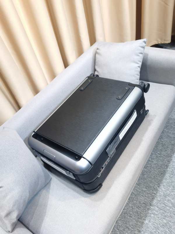 Luggage ask price on whatsapp