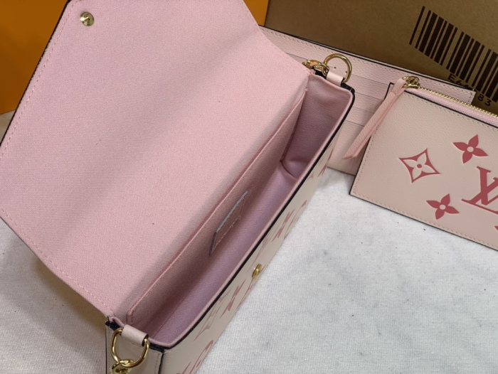 L*ouis V*uitton Top Bag 12*12*3cm
