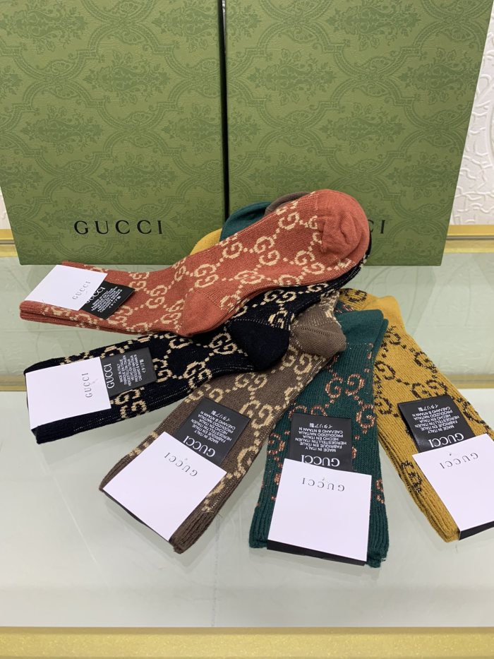 Socks 5 pairs