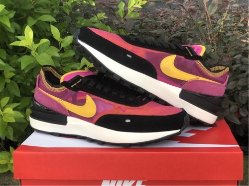 NIKE Waffle One DA7995-600