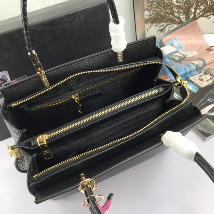 P*rada Top Bag 30*23*13cm