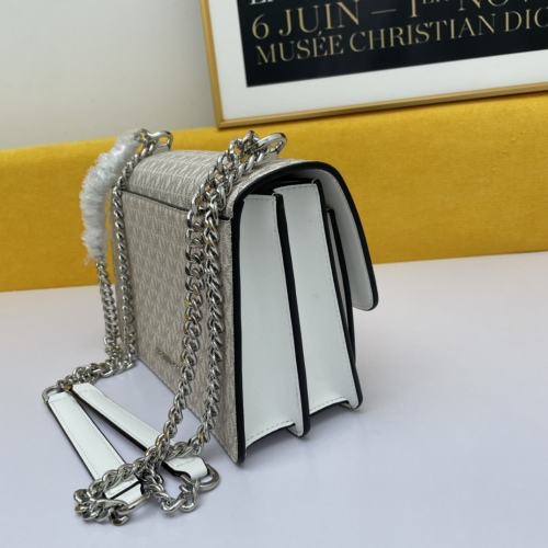 M*ichael K*ors Top Bag 23*16*10cm