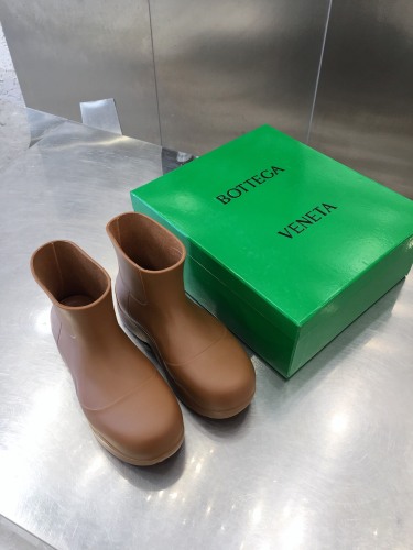 Women B*ottega Top Boots