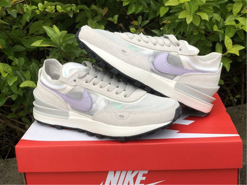 NIKE Waffle One DC2533-101