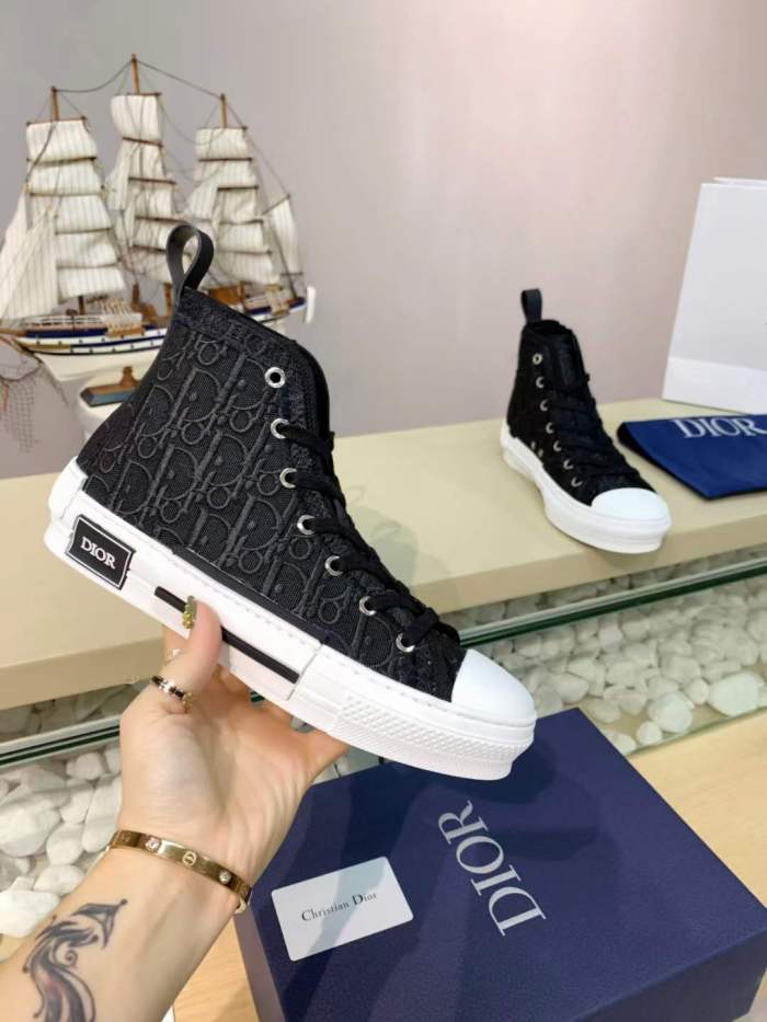 Men Women D*or Top Sneaker