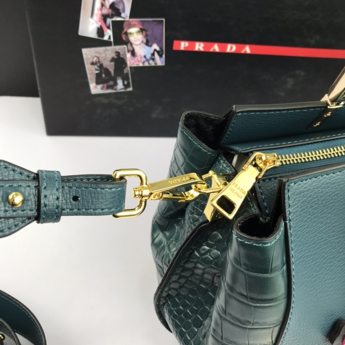 P*rada Top Bag 30*23*13cm