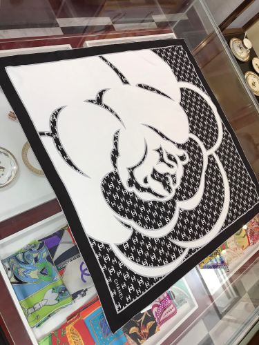 Scarf 90x90cm