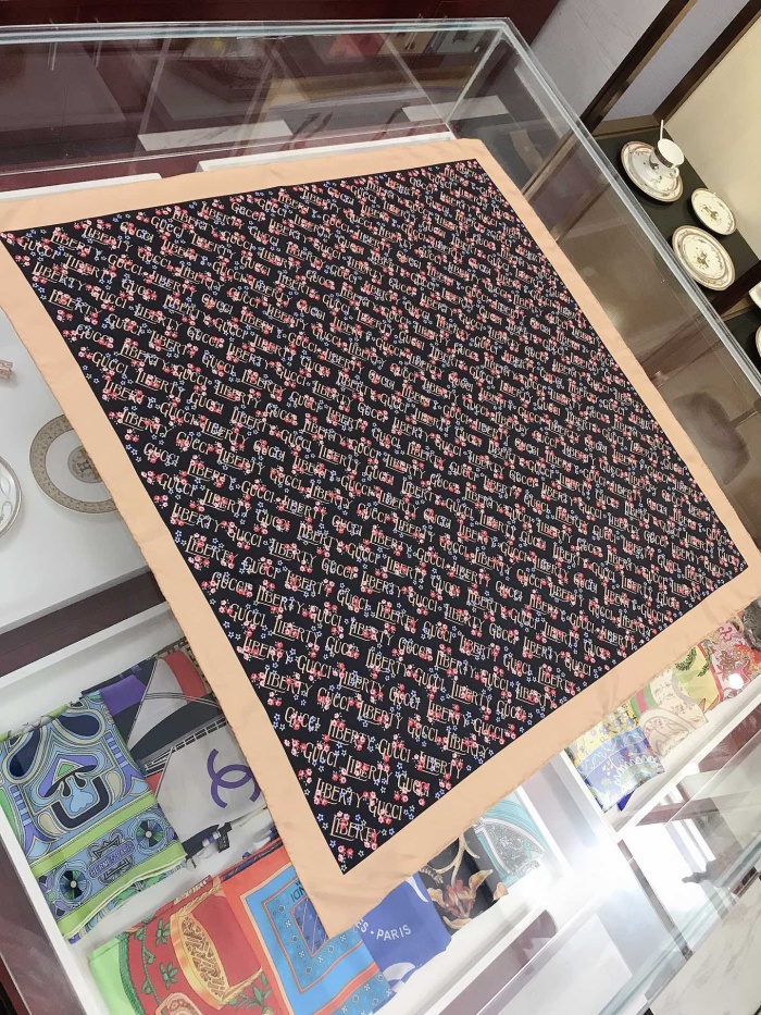 Scarf 90*90cm