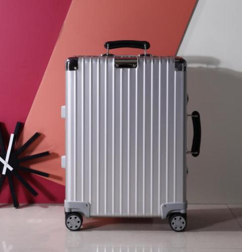 Luggage ask price on whatsapp