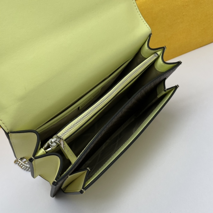 M*ichael K*ors Top Bag 23*16*10cm