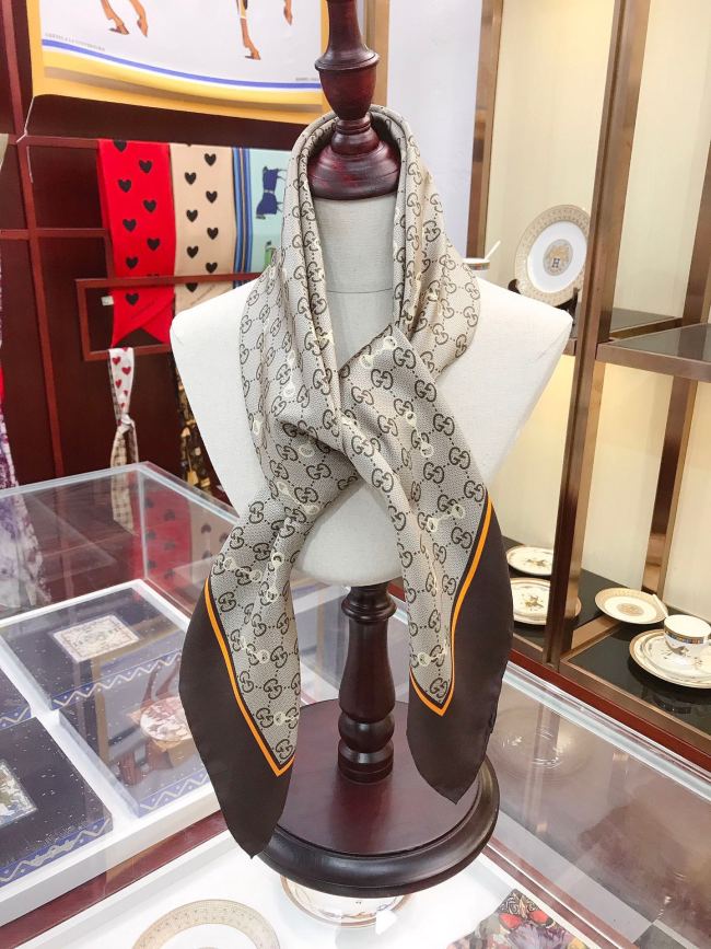 Scarf 90x90cm