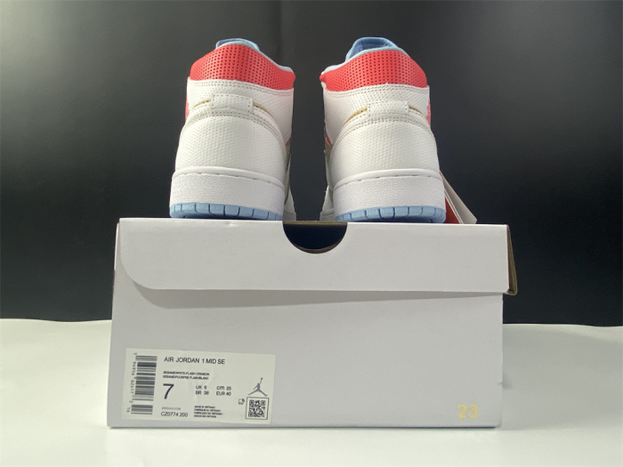 Air Jordan 1 Mid SE Sesame  CZ0774-200