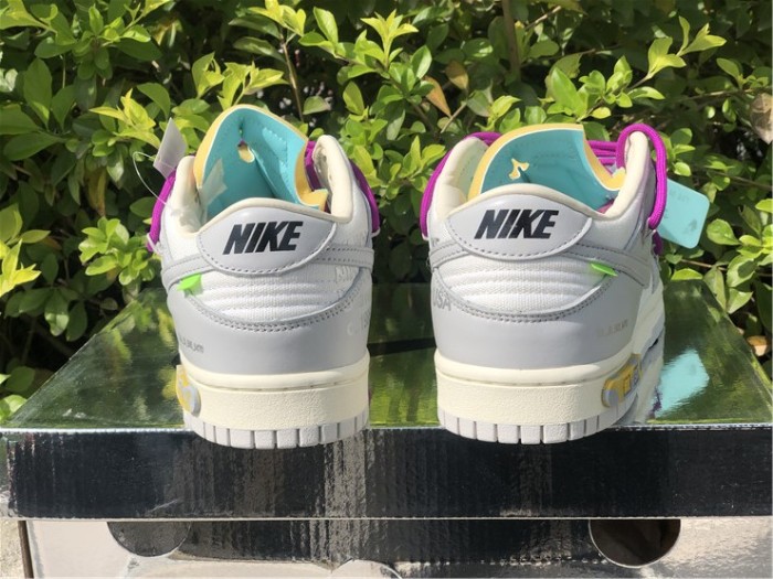 O*ff-W*hite x Nike Dunk Low DM1602-100