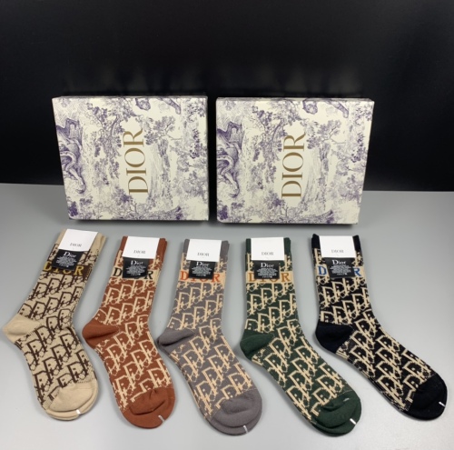 Socks 5 pairs