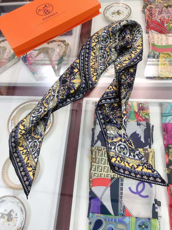Scarf 90*90cm