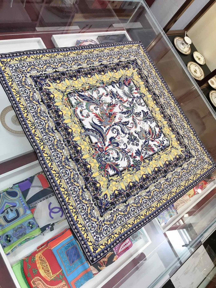 Scarf 90*90cm