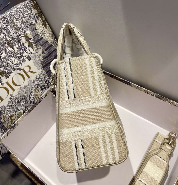 D*ior Top Bag 24*20*11cm