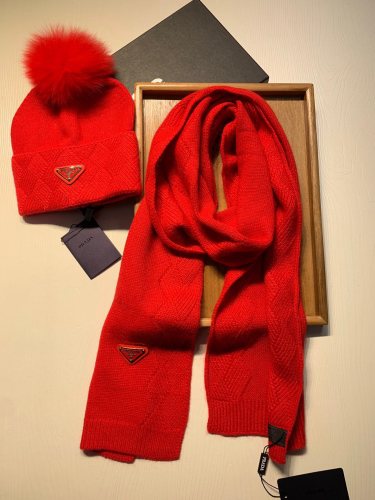 Scarf three-piece