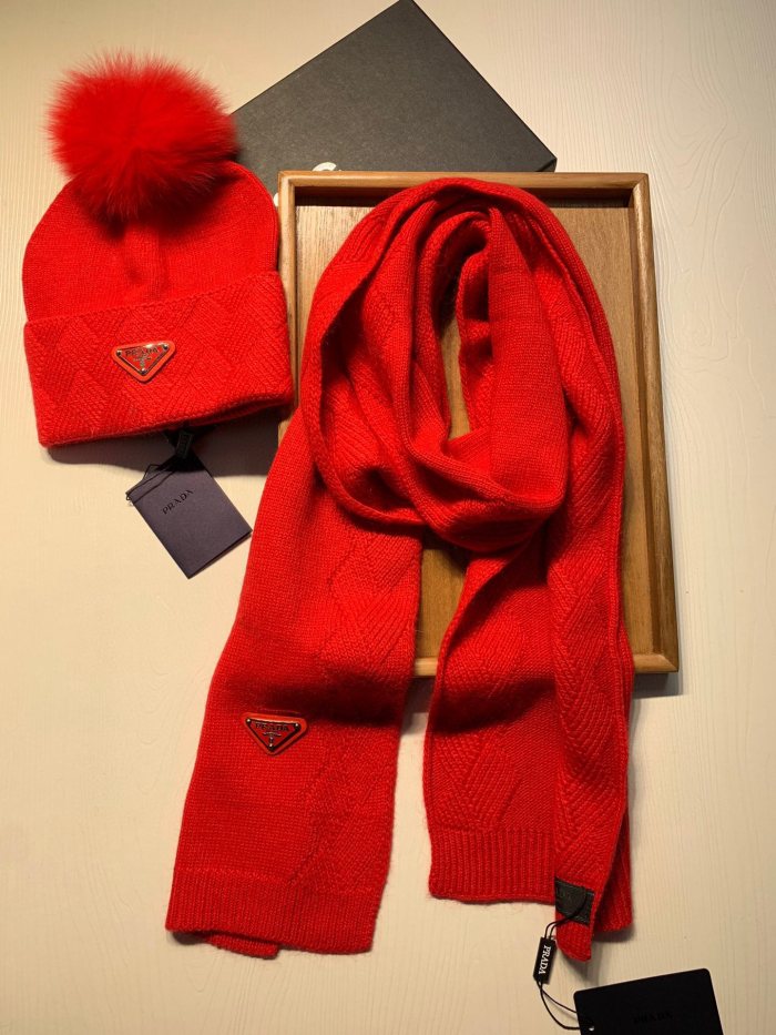 Scarf three-piece