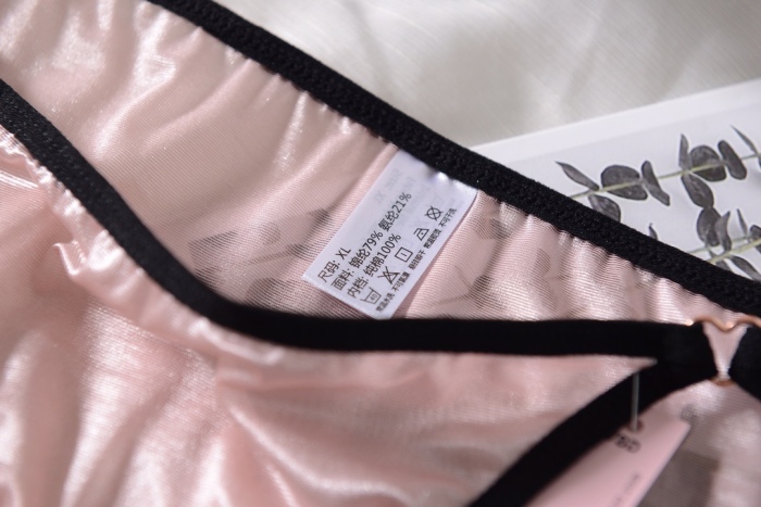 Women Underpants Top 4 Pieces