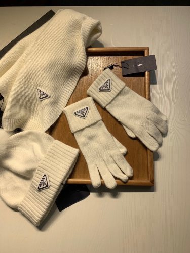 Scarf three-piece