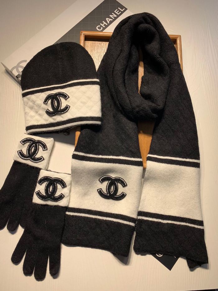 Scarf three-piece