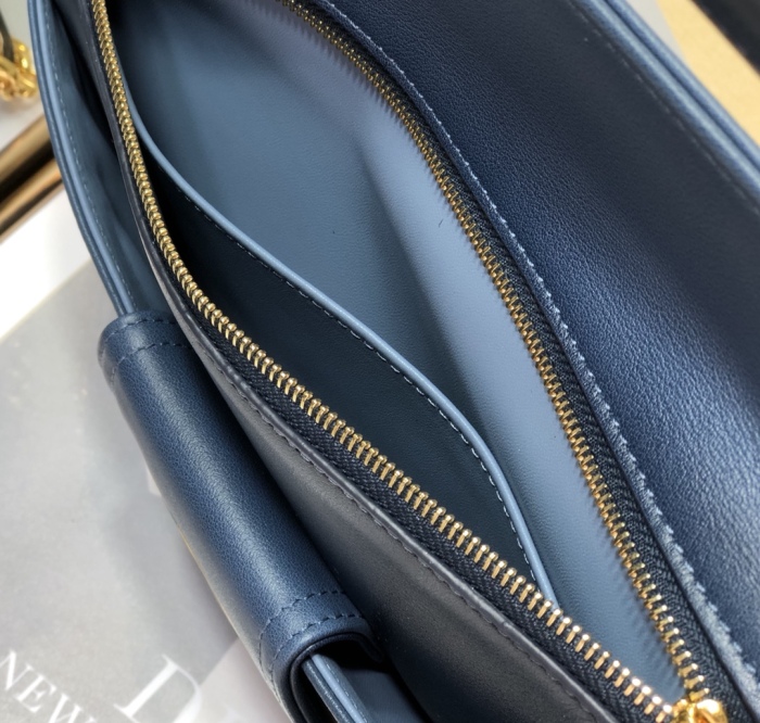 D*ior Top Bag 28*16.5*3cm