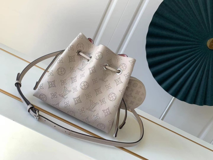 L*ouis V*uitton Top Bag 19*22*14cm