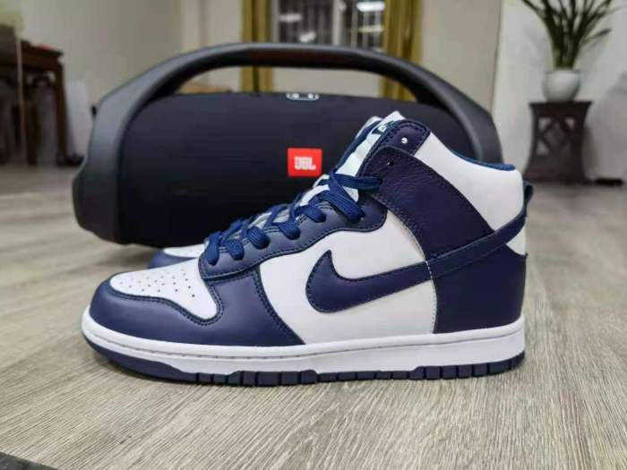 Nike SB Dunk High DD1399-104