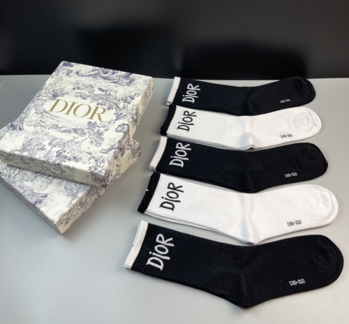 Socks 5 pairs